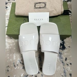 GUCCI Plastique Logo-embossed Rubber Mules Slides White **Like New**